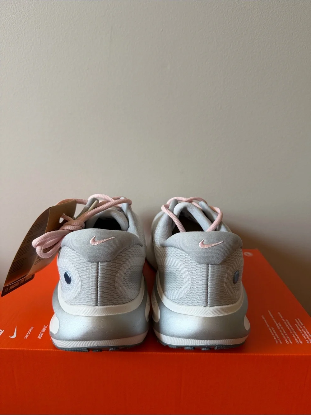 Nike Journey Run Grey Metallic FJ7765-006 Women’s Size 11